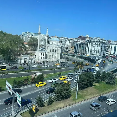 Maranda Hotel