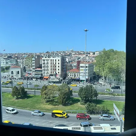 Maranda Hotel 3*