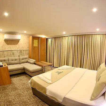 Maranda Hotel 3*