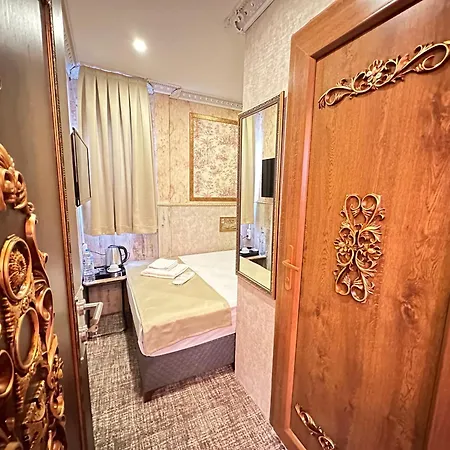 Maranda Hotel